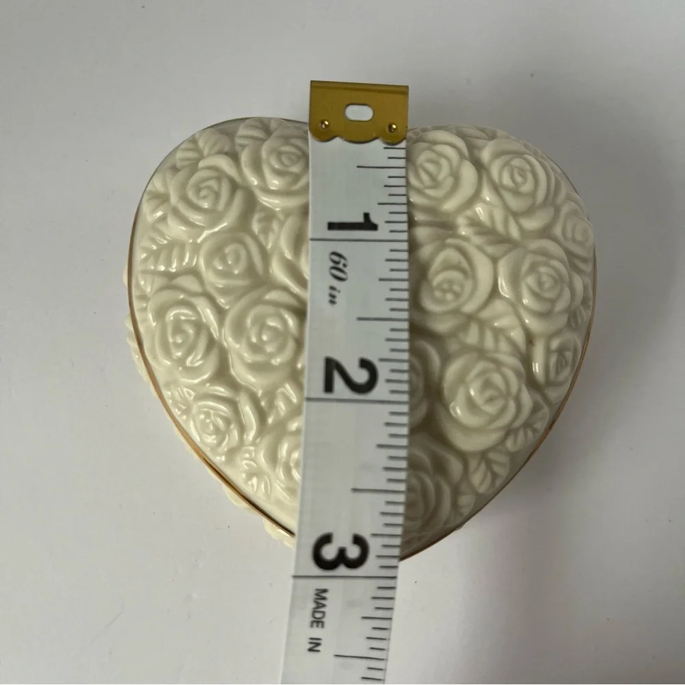 Vintage Lenox Ivory Porcelain 24K Gold Trim Rose Bud Trinket Dish Jewelry Keeper